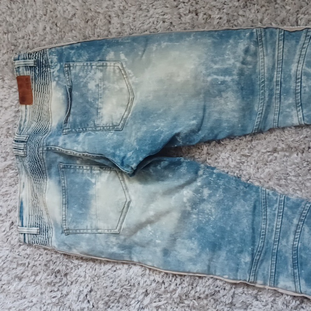 Focus Jeans - Picture 14 of 16